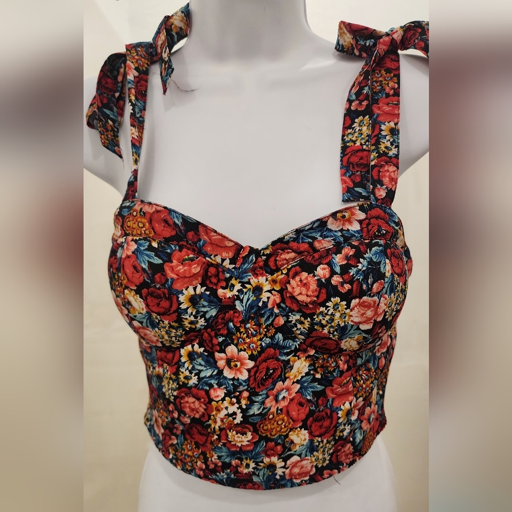NWOT small red crop top, bra inside w/ cute ties on straps